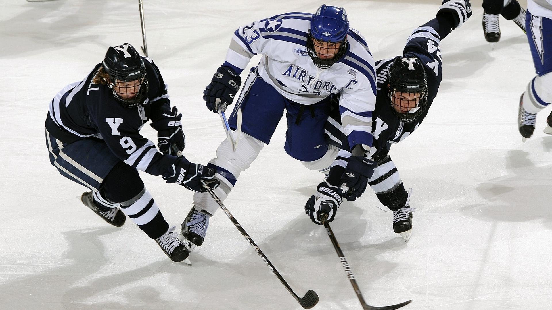 爱游戏官方-央视体育频道首次现场直播中国青少年篮球联赛，央视体育青少节目中心